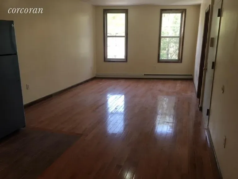 New York City Real Estate | View 667 Washington Avenue, 2nd floor | Large Living Room | View 2