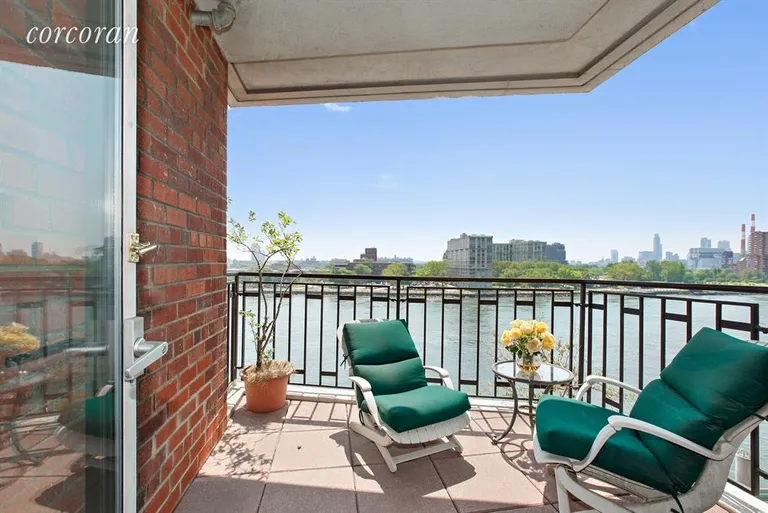 New York City Real Estate | View 45 East End Avenue, 5C | Terrace | View 5