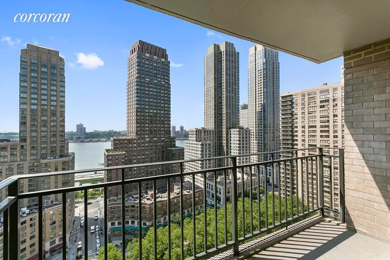 New York City Real Estate | View 185 West End Avenue, 21M | 1 Bed, 1 Bath | View 1