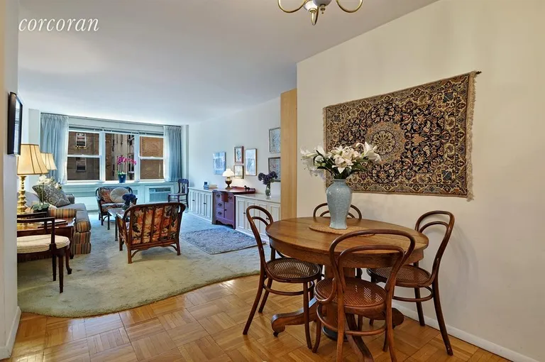 New York City Real Estate | View 144 East 84th Street, 8G | Foyer large enough for dining | View 3