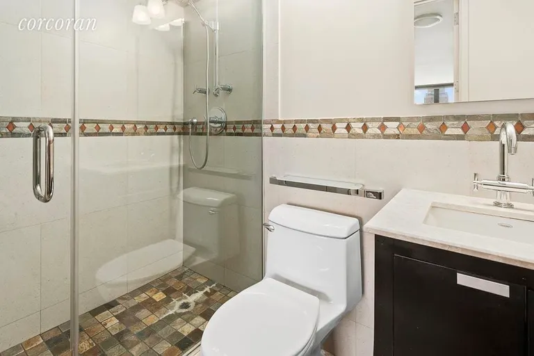 New York City Real Estate | View 255 East 49th Street, 19B | room 4 | View 5