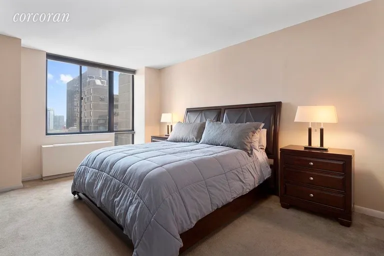 New York City Real Estate | View 255 East 49th Street, 19B | room 3 | View 4