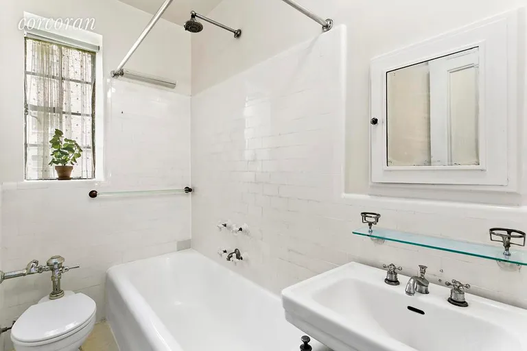 New York City Real Estate | View 116 Pinehurst Avenue, B12 | Bathroom | View 4