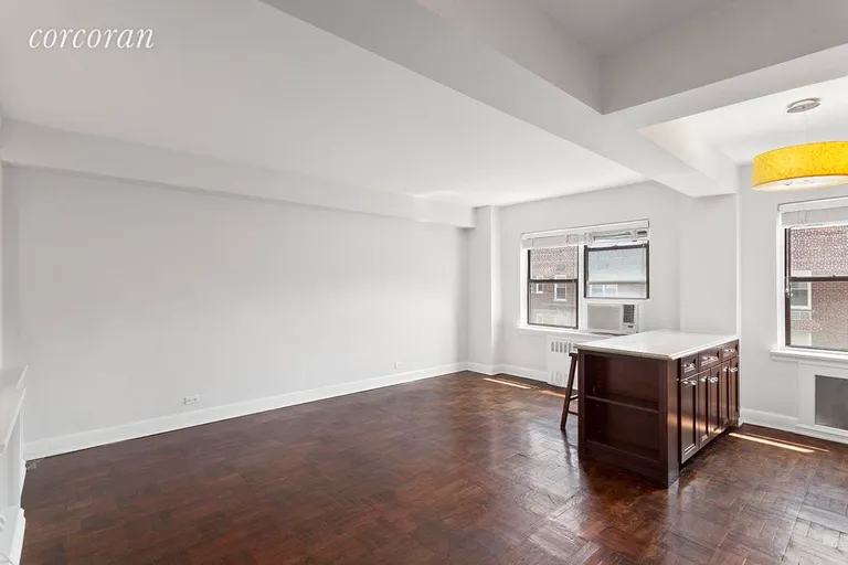 New York City Real Estate | View 241 Sixth Avenue, 7G | Sunny south exposures! | View 2