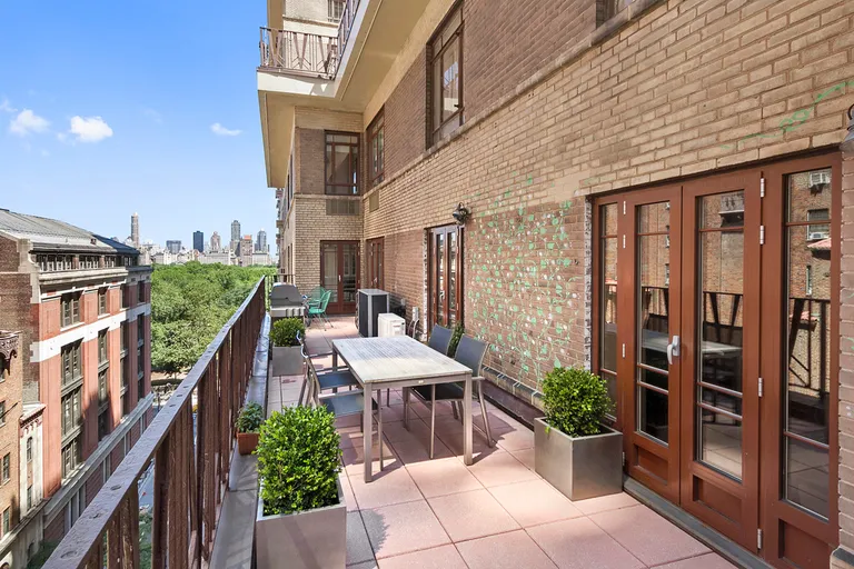 New York City Real Estate | View 25 Central Park West, 10YZ | 3 Beds, 3 Baths | View 1