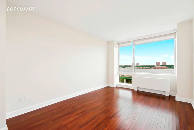 New York City Real Estate | View 120 Riverside Boulevard, 8R | room 4 | View 5