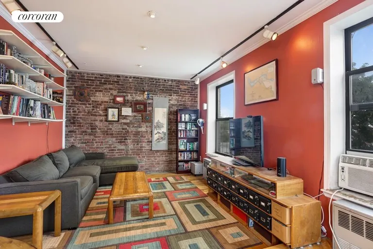 New York City Real Estate | View 68 Stratford Road, 12 | 2 Beds, 2 Baths | View 1