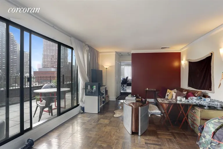 New York City Real Estate | View 30 West 70th Street, PH B | Living Room | View 2