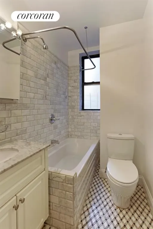 New York City Real Estate | View 30 West 70th Street, 4A | Bathroom | View 6