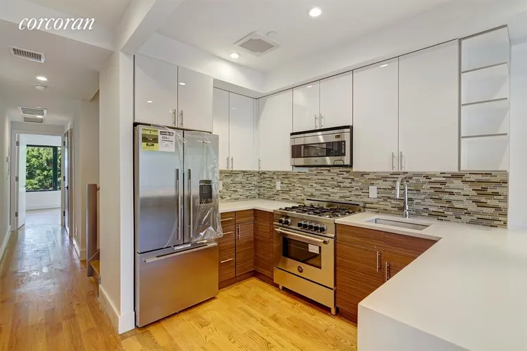 New York City Real Estate | View 33 Madison Street, 3A | Kitchen | View 9