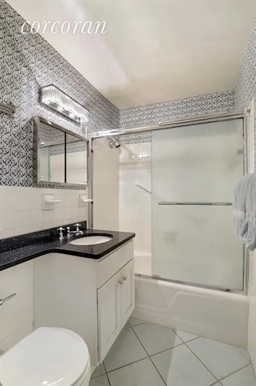 New York City Real Estate | View 201 East 66th Street, 9P | Bathroom | View 5