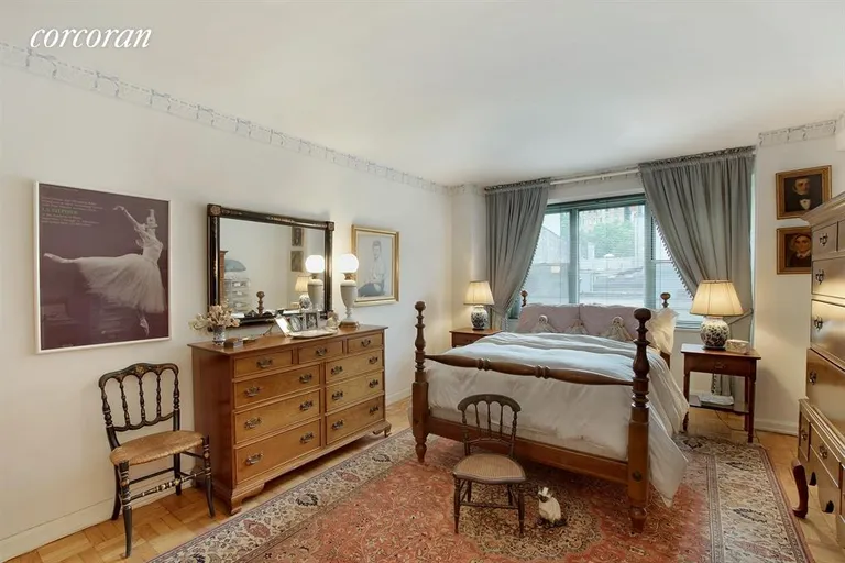 New York City Real Estate | View 150 East 61st Street, 4D | Bedroom | View 4