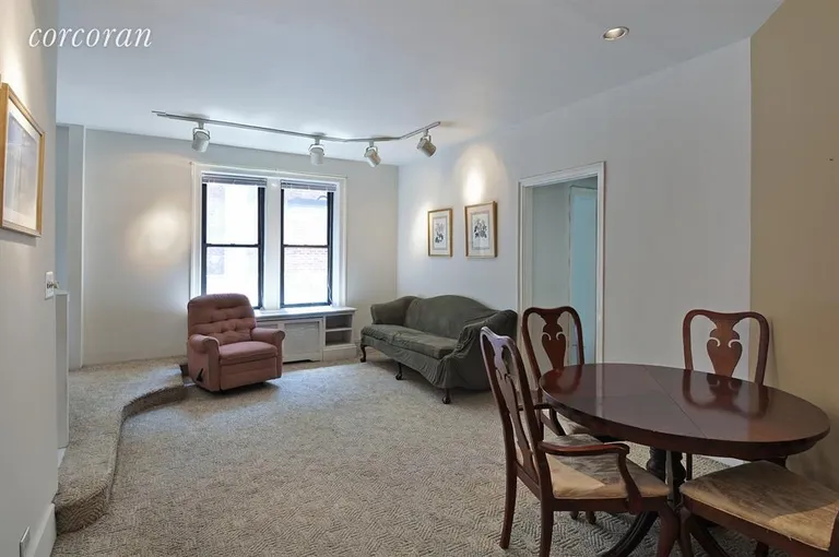 New York City Real Estate | View 230 East 71st Street, 2D | 1 Bed, 1 Bath | View 1