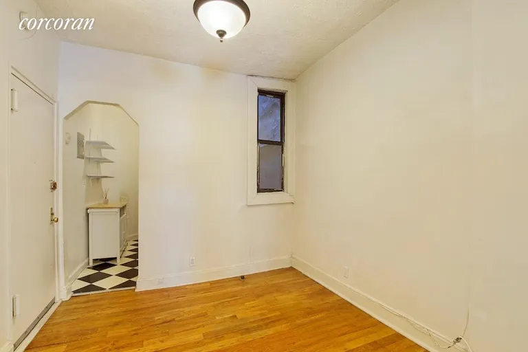 New York City Real Estate | View 246 East 90th Street, 1B | room 2 | View 3