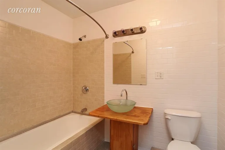 New York City Real Estate | View 491 6th Avenue, 3 | Bathroom | View 4
