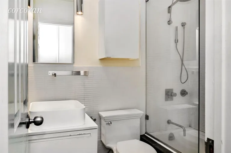 New York City Real Estate | View 186 West 80th Street, 4E | Bathroom | View 4
