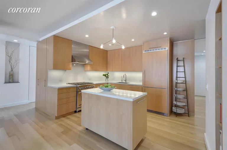 New York City Real Estate | View 40 West 72nd Street, 152-154 | Kitchen | View 4