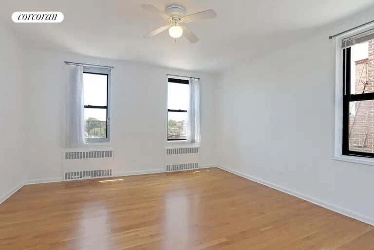 New York City Real Estate | View 110 Ocean Parkway, 6H | room 3 | View 4