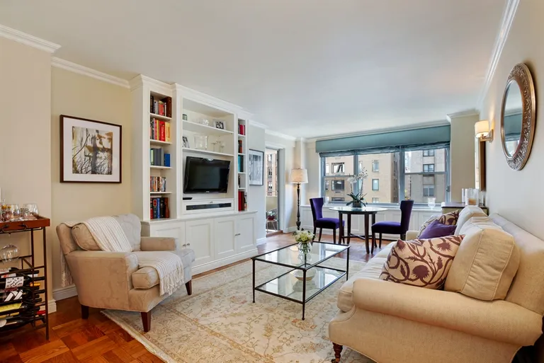 New York City Real Estate | View 15 West 72Nd Street, 14L | 1 Bed, 1 Bath | View 1