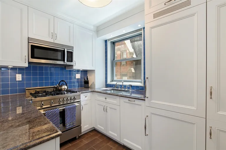 New York City Real Estate | View 15 West 72Nd Street, 14L | Kitchen | View 2