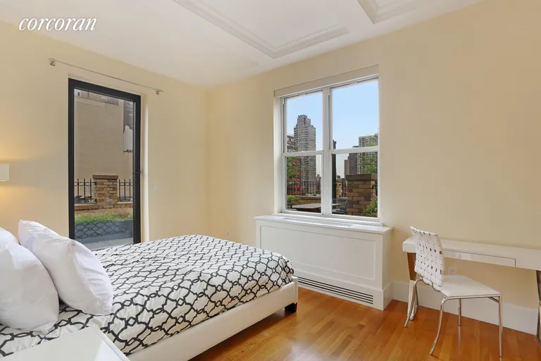 New York City Real Estate | View 167 East 82Nd Street, PHC | room 3 | View 4