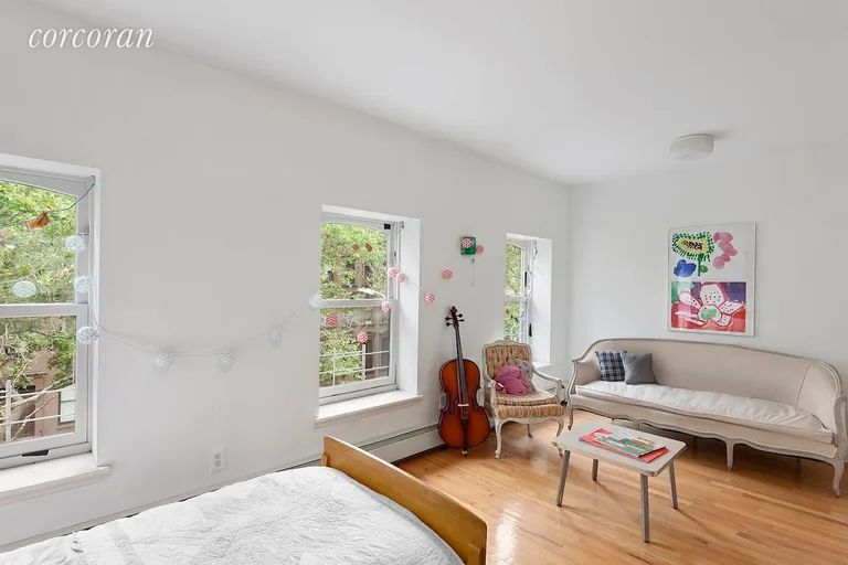 New York City Real Estate | View 308 Clermont Avenue | room 4 | View 5