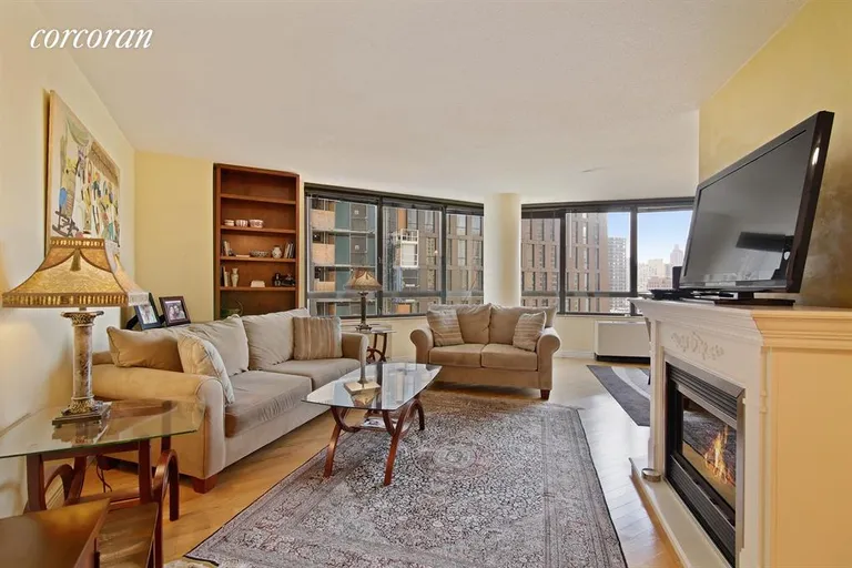 New York City Real Estate | View 630 First Avenue, 25E | 1 Bed, 2 Baths | View 1