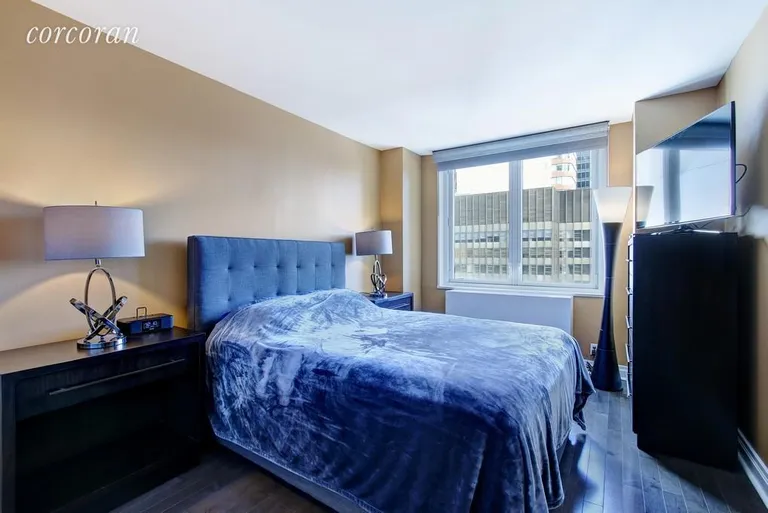 New York City Real Estate | View 212 East 47th Street, 31B | room 2 | View 3