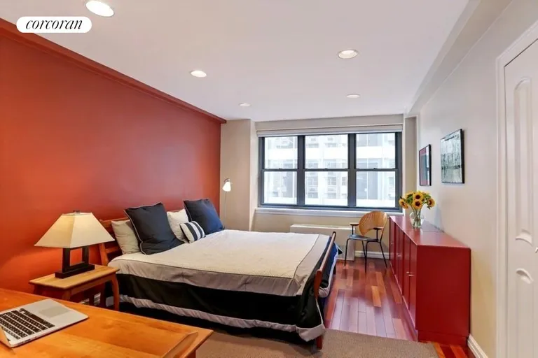 New York City Real Estate | View 80 Park Avenue, 12H | room 4 | View 5