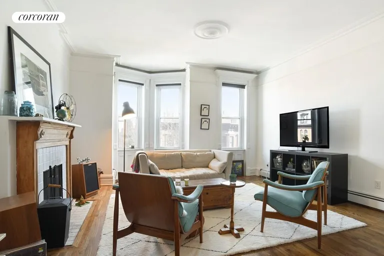 New York City Real Estate | View 64 7th Avenue, 2F | 2 Beds, 2 Baths | View 1
