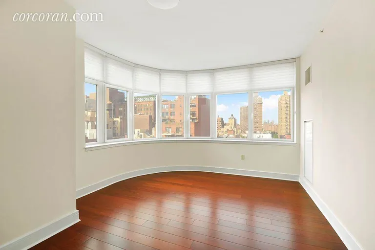 New York City Real Estate | View 181 East 90th Street, 9C | room 2 | View 3