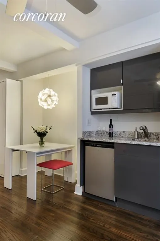 New York City Real Estate | View 325 East 41st Street, 703 | Kitchen/Dining | View 2