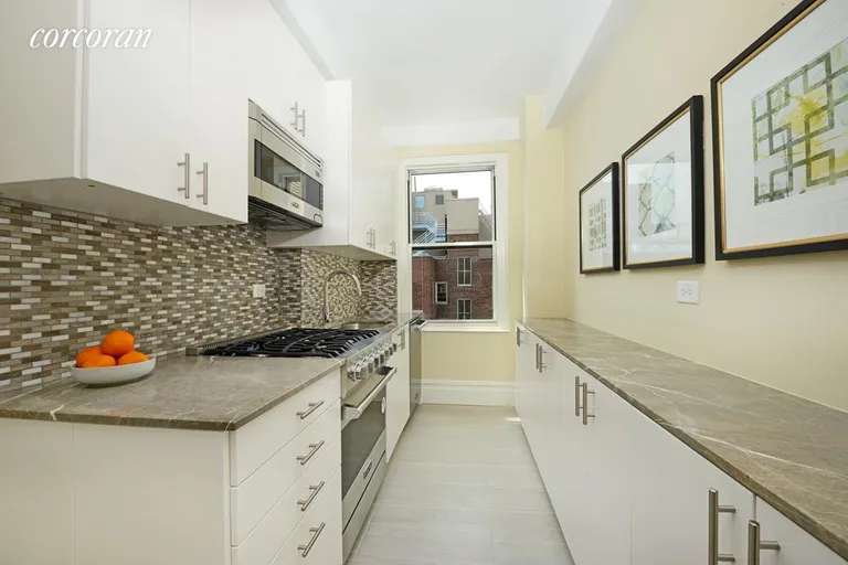 New York City Real Estate | View 9 East 96th Street, 16A | room 6 | View 7