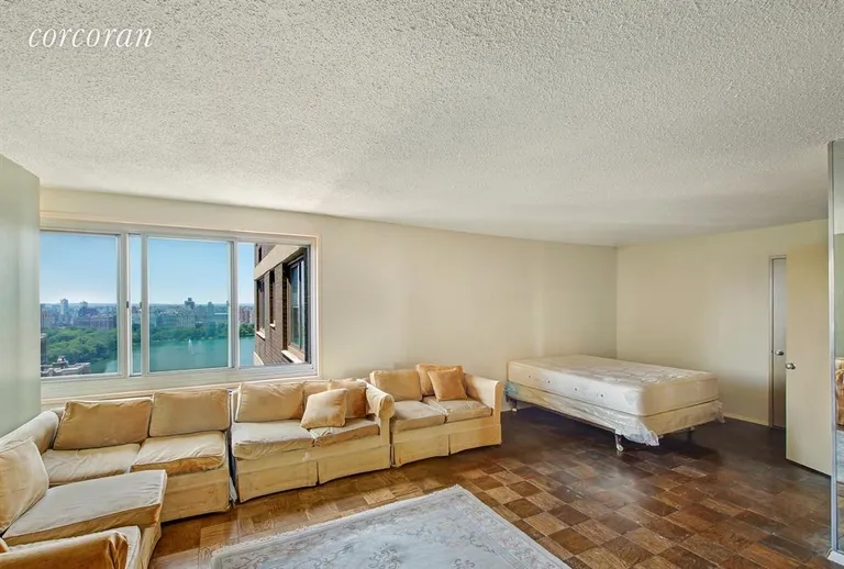 New York City Real Estate | View 50 East 89th Street, 28G | Living Room | View 5