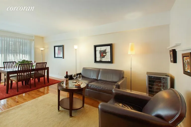 New York City Real Estate | View 333 East 46th Street, 9C | It's 5:00 somewhere--time for cocktails! | View 3