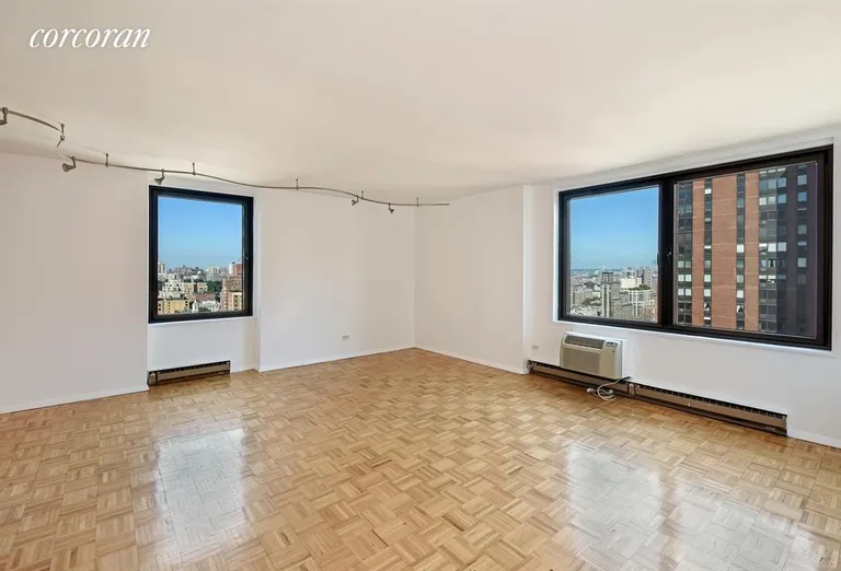 New York City Real Estate | View 1601 Third Avenue, 28H | Living Room | View 6