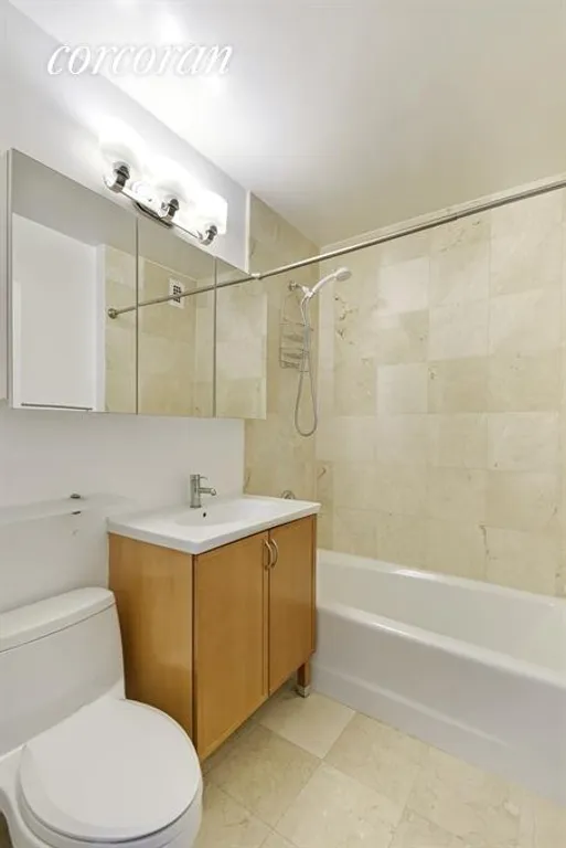 New York City Real Estate | View 1601 Third Avenue, 28H | 2nd Bathroom | View 12