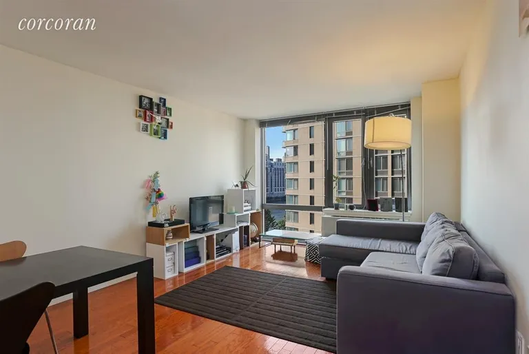 New York City Real Estate | View 455 Main Street, 11K | 2 Beds, 2 Baths | View 1