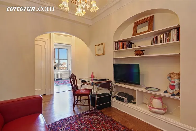New York City Real Estate | View 780 West End Avenue, 10E | Large Foyer | View 2