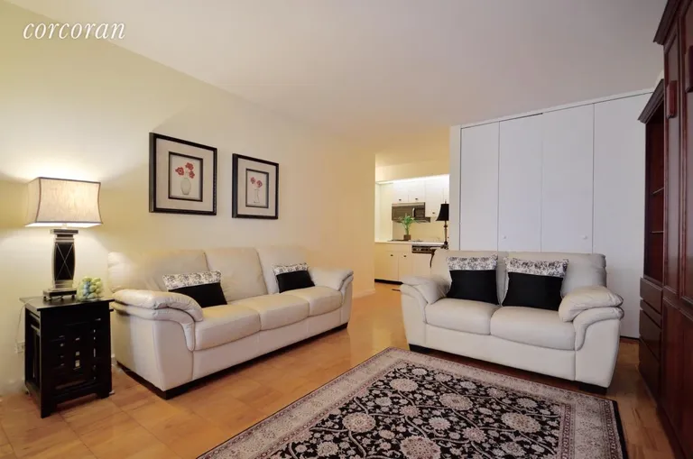 New York City Real Estate | View 45 East 25th Street, 14D | Great living space! | View 4