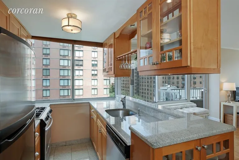 New York City Real Estate | View 404 East 79th Street, 7C | Kitchen | View 3