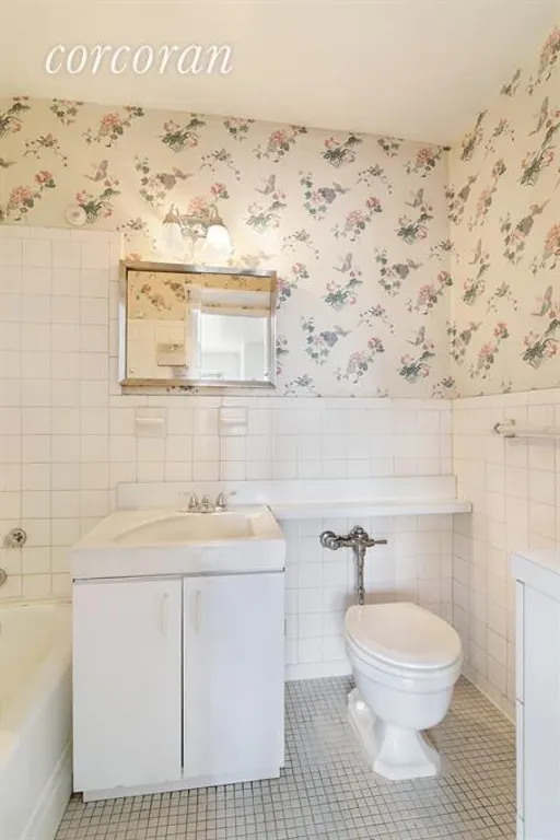 New York City Real Estate | View 201 East 66th Street, 12j | Bathroom | View 4