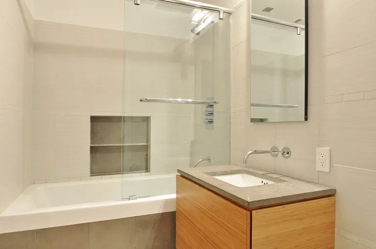 New York City Real Estate | View 116 3rd Place, 4 | Bathroom | View 6
