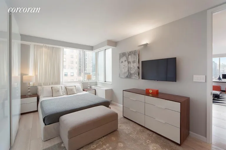 New York City Real Estate | View 350 West 50th Street, 20B | room 3 | View 4
