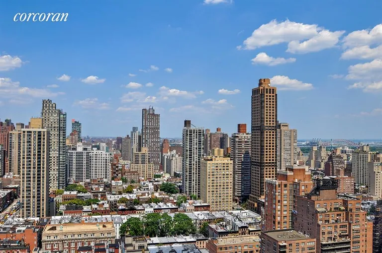 New York City Real Estate | View 301 East 79th Street, 33H | 2 Beds, 2 Baths | View 1