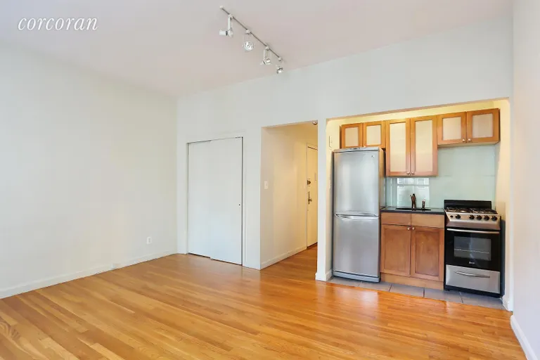 New York City Real Estate | View 208 East 32nd Street, 3A | Kitchen | View 10