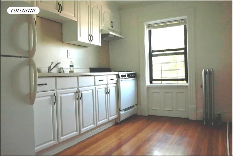 New York City Real Estate | View 817 Lincoln Place, Top floor | Large, eat in kitchen | View 2