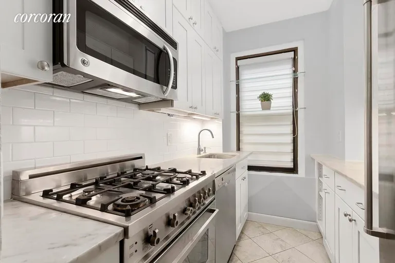 New York City Real Estate | View 235 West End Avenue, 4-F | room 1 | View 2