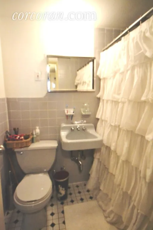 New York City Real Estate | View 38 West 69th Street, 4B | Renovated bathroom | View 7