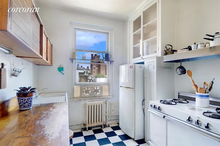 New York City Real Estate | View 115 East 90th Street, 7D | Kitchen | View 2